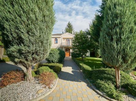 IMG_0660 | Pronájem - dům/vila, 255 m²