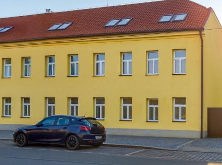 Prodej - nájemní dům, 650 m² obrázek