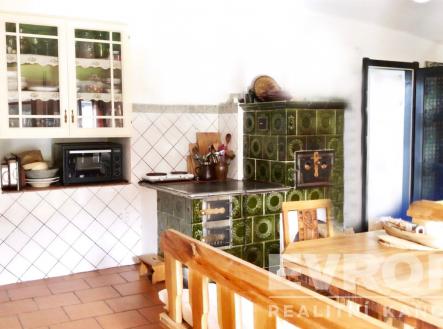 jídelna s kachličková podlaha | Prodej - dům/vila, 208 m²