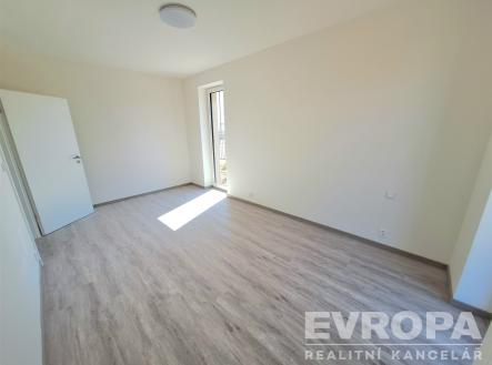 . | Pronájem bytu, 2+kk, 44 m²