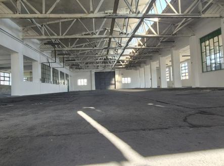 Fotka 4 | Pronájem - komerční objekt, výroba, 1 200 m²