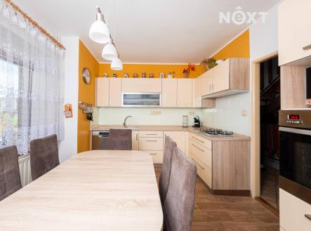 Prodej - dům/vila, 205 m²