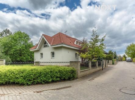 Prodej - dům/vila, 280 m²