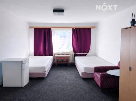 Pronájem - komerční objekt, jiný, 800 m²