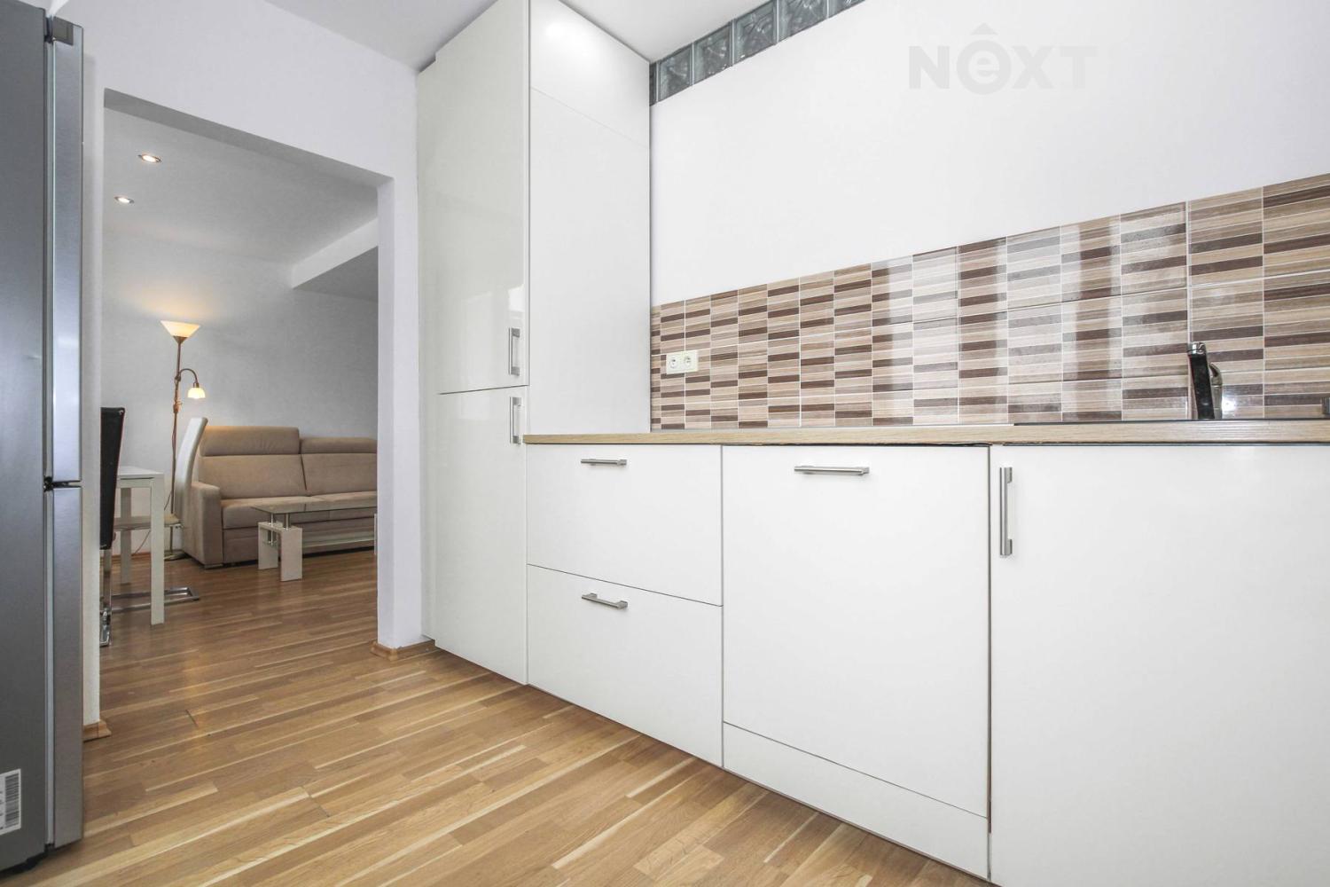 Pronájem byt 3+1, 77㎡