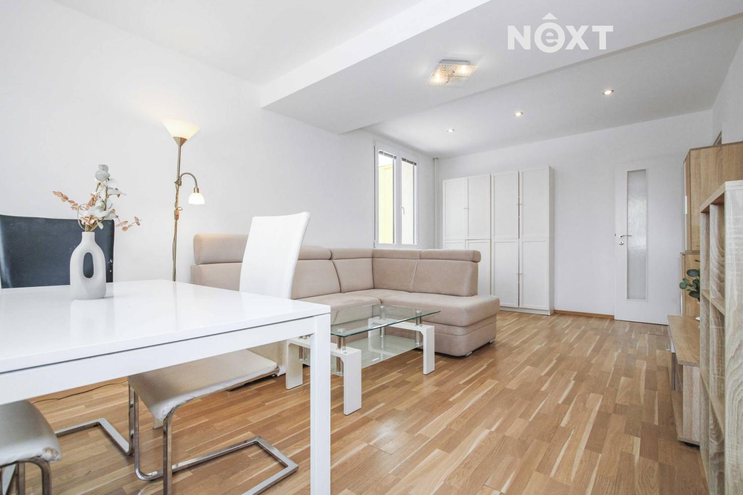 Pronájem byt 3+1, 77㎡