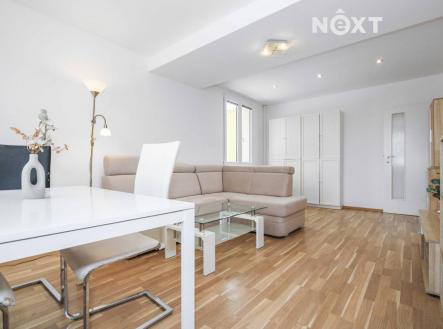 Pronájem bytu, 3+1, 77 m²