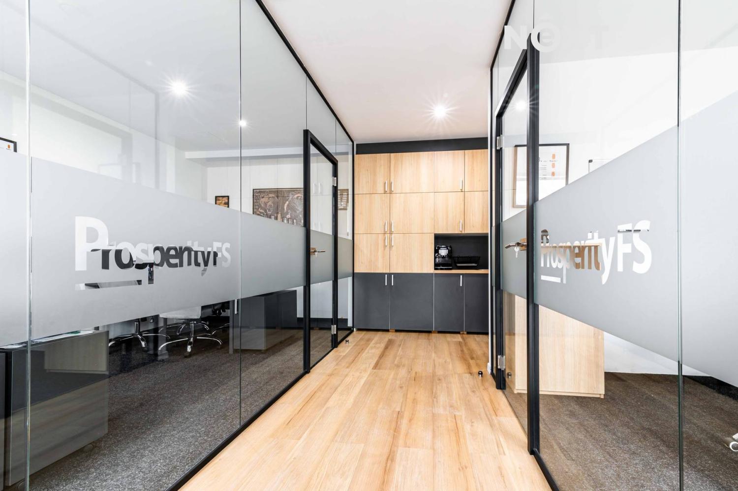 Prodej komerční Obchodní prostory, 37㎡