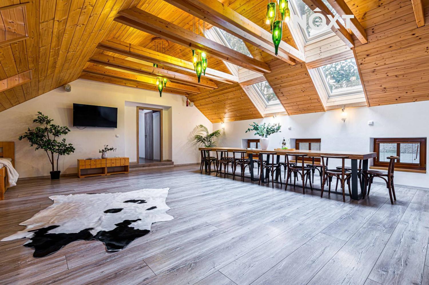 Prodej komerční Apartmány, 538㎡