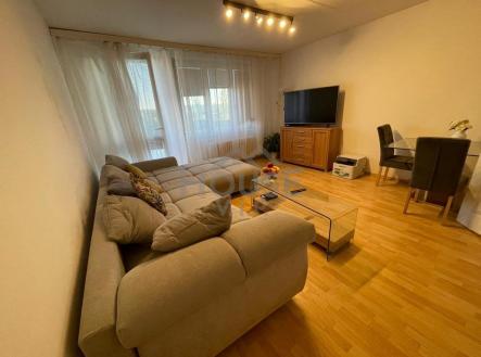 B | Prodej bytu, 3+1, 80 m²