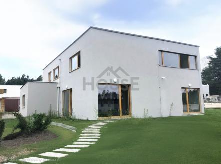 Prodej domu Uhříněves Na Čeperce Pohled | Prodej - dům/vila, 297 m²