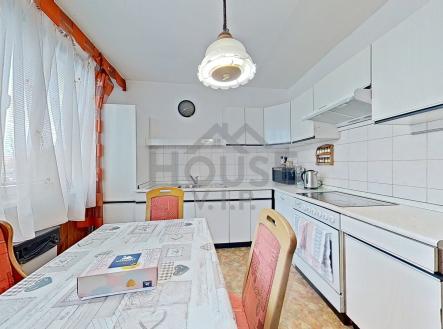 01282025_125325 | Prodej bytu, 4+1, 92 m²