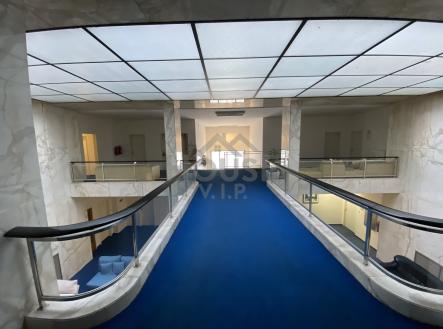 Foyer | Pronájem - kanceláře, 112 m²