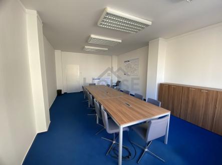 Kancelář 2 | Pronájem - kanceláře, 35 m²