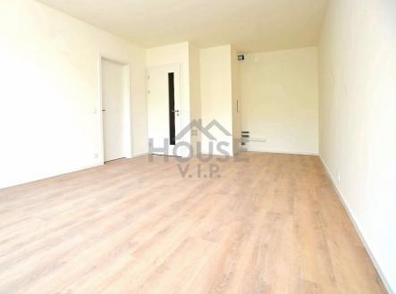Pokoj s KK1 | Pronájem bytu, 3+kk, 70 m²
