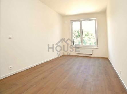 Pokoj3 | Pronájem bytu, 3+kk, 70 m²