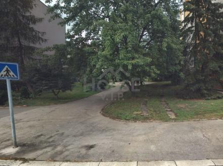 , přístup z druhé str. | Pronájem bytu, 1+kk, 27 m²