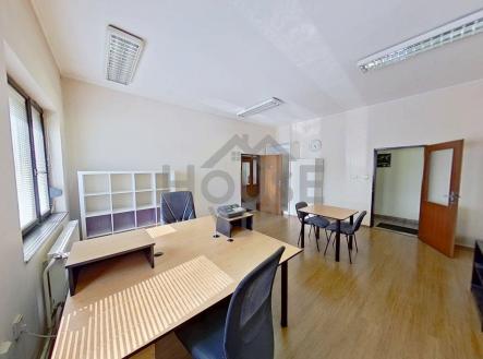 Pronájem - obchodní prostor, 75 m² obrázek