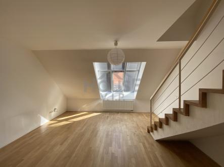 Obývací místnost | Prodej bytu, 2+kk, 72 m²