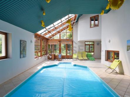 Prodej - dům/vila, 457 m²