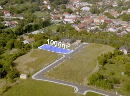 Still 2025-08-19 170543_1.4.1 | Prodej - pozemek pro bydlení, 1 006 m²