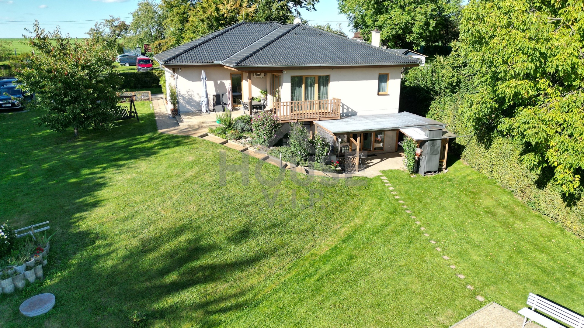 dji_fly_20250918_160146_404_1758204491157_photo