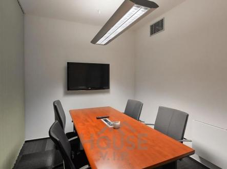 Zasedací místnost | Prodej - kanceláře, 616 m²