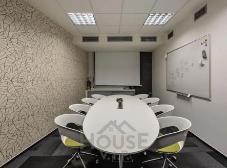 Promítací místnost | Prodej - kanceláře, 616 m²