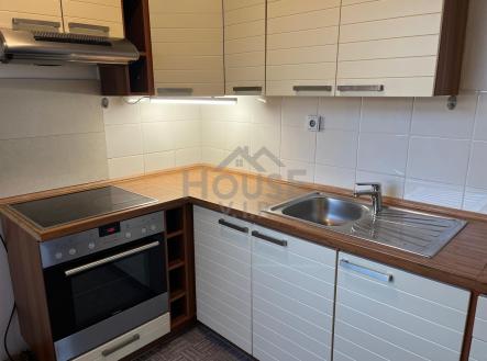 27 | Prodej bytu, 2+1, 44 m²