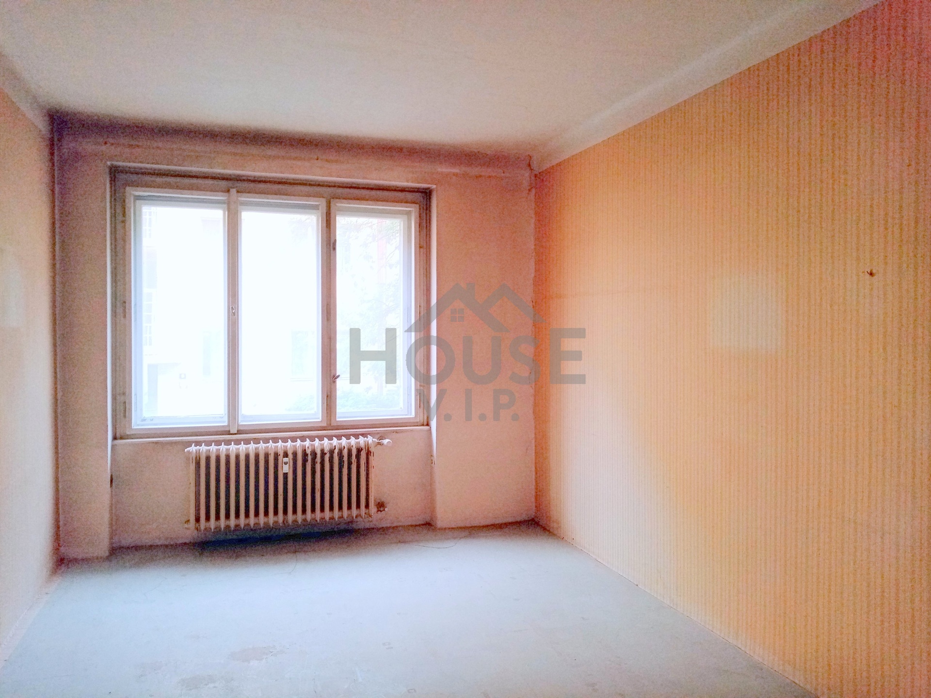 Ateliér 2+kk k rekonstrukci, 59,8 m² – Vinohrady, klidná ulice