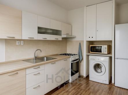 b1c765c2-118a-45ab-93e4-be3d3b285ed0 | Prodej bytu, 3+1, 70 m²