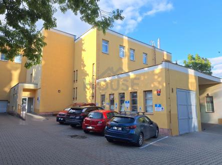 c | Prodej - malý objekt/garáž