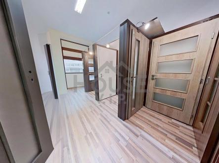 Prodej - obchodní prostor, 79 m²