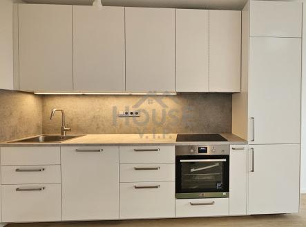20251121-112122 | Prodej bytu, 4+kk, 72 m²