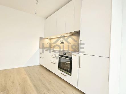 20251121-112140 | Prodej bytu, 4+kk, 72 m²