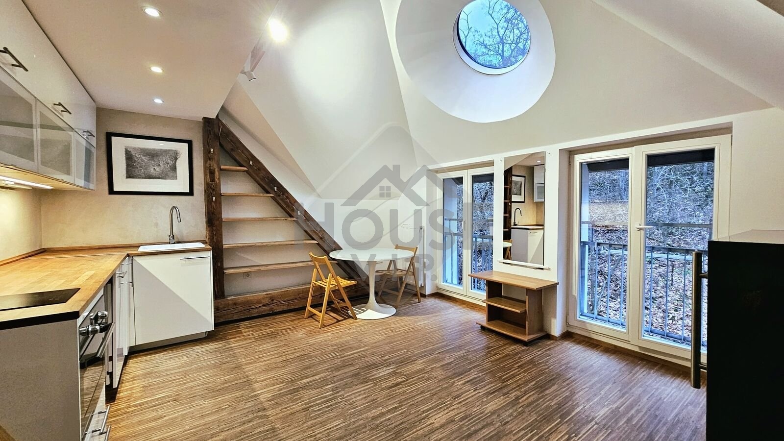 motion-photo-6954888744302379658