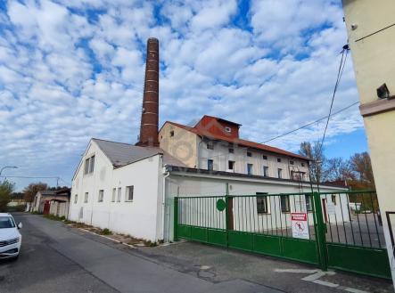 Prodej - komerční objekt, sklad, 4 222 m²