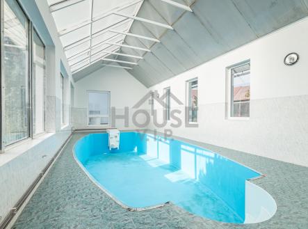 Prodej - hotel, 550 m²