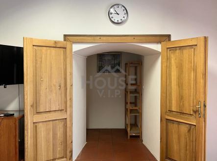 IMG-20250729-WA0024 | Prodej - obchodní prostor, 109 m²