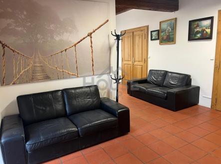 IMG-20250729-WA0016 | Prodej - obchodní prostor, 109 m²