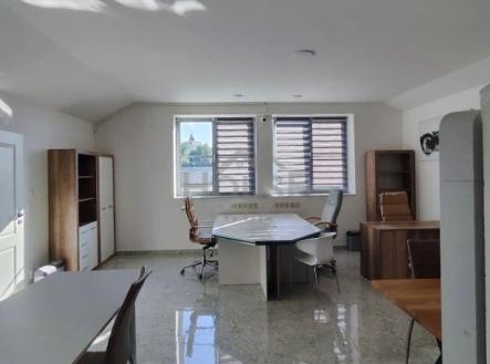 2025-08-04_105738 | Pronájem - obchodní prostor, 210 m²