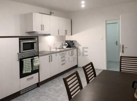 64057C39-111D-4792-B979-0BCBB25DBB51 | Prodej bytu, 4+1, 74 m²