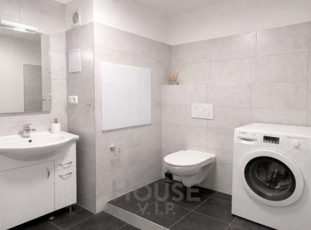 6FFA3D32-40C8-4D30-91DC-35BB1A26BE2C | Prodej bytu, 4+1, 74 m²