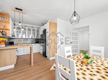 1-33 | Prodej bytu, 3+1, 108 m²