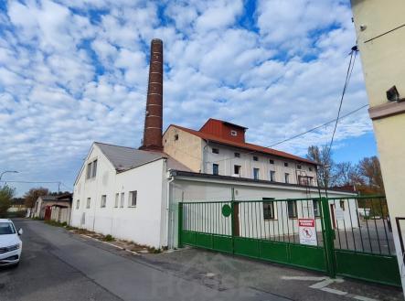 Prodej - hotel, 1 800 m²