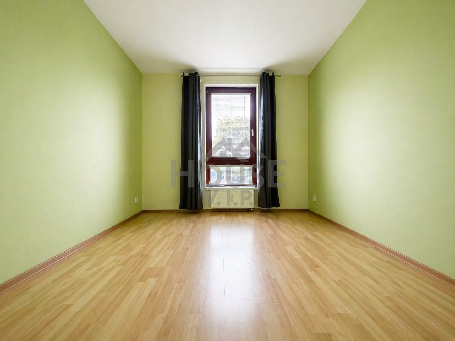 6976D2E5-A3F0-4A6F-8F6D-4E64BF80F6B9