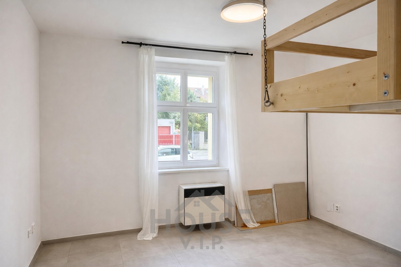 D64E562A-7B87-42DC-8FDC-1C0AB001F773