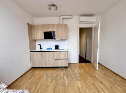 4 | Pronájem bytu, 1+kk, 24 m²