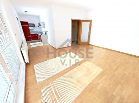 ID01474-Pecarkova-Praha-Pitkovice-04282026_111825 | Pronájem bytu, 1+kk, 66 m²