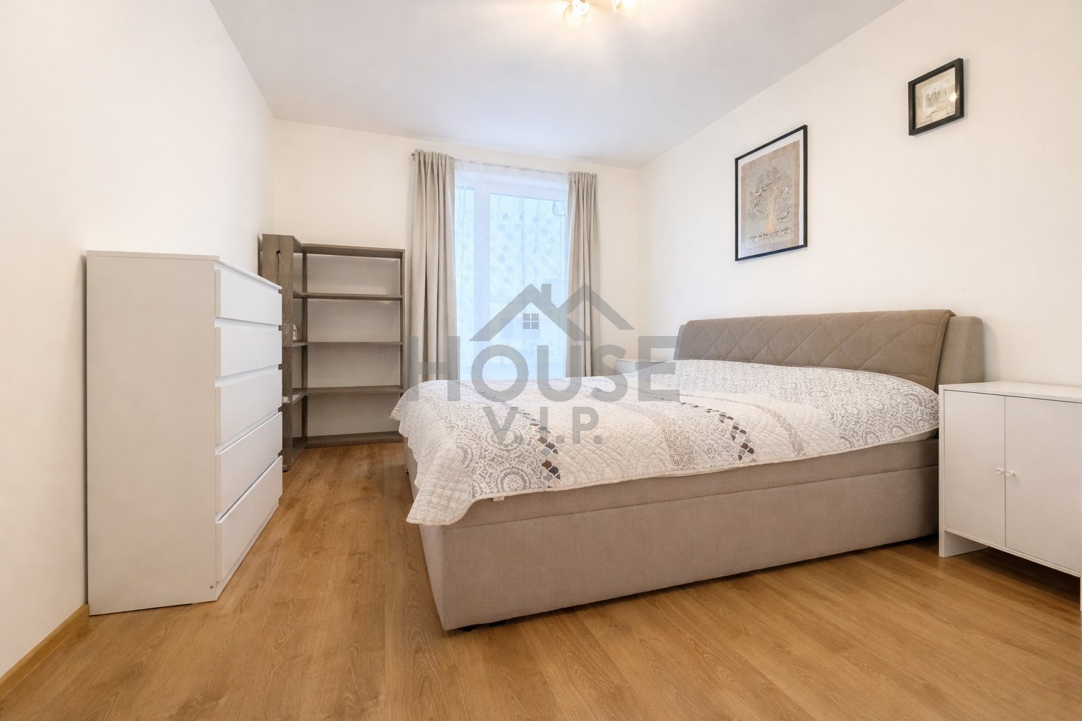 E87ACF63-B98A-4F03-A9D6-9ED82AD87BCB